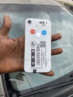 Apple iPhone XR 256 GB White