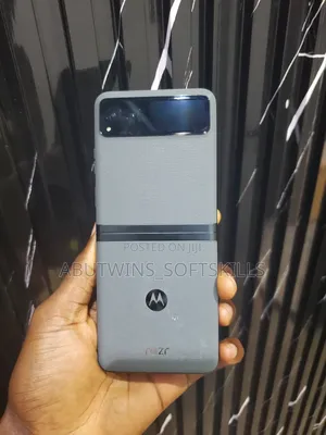 Motorola Razr 40s 256 GB Gray