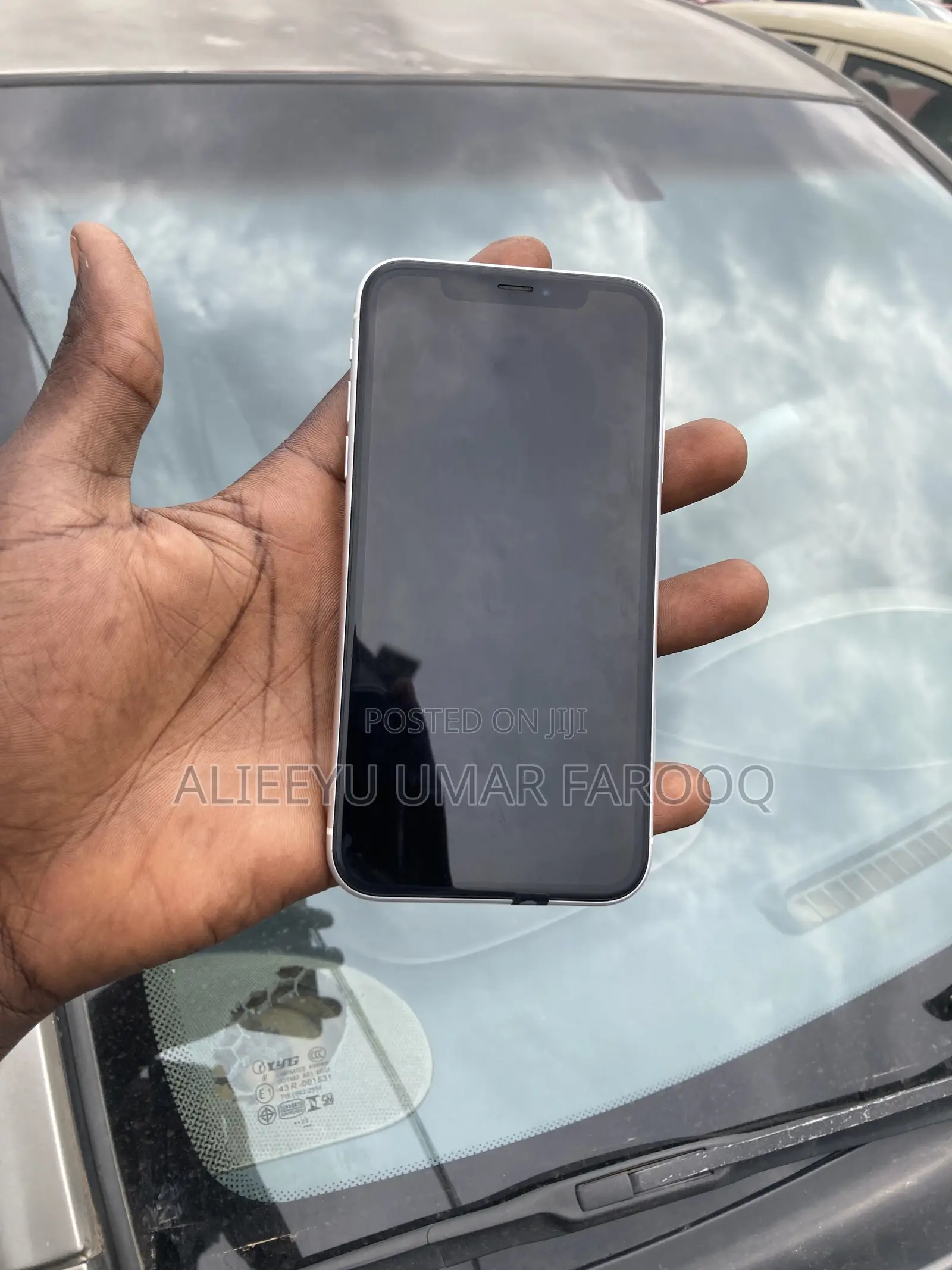 Apple iPhone XR 256 GB White