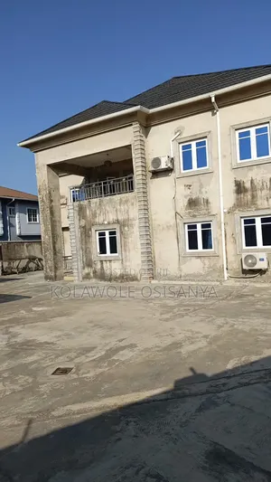 9bdrm Duplex in Iseri Olofin for sale