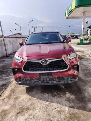 Toyota Highlander XLE AWD 2020 Red