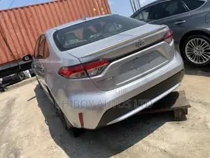 Toyota Corolla 2021 Silver