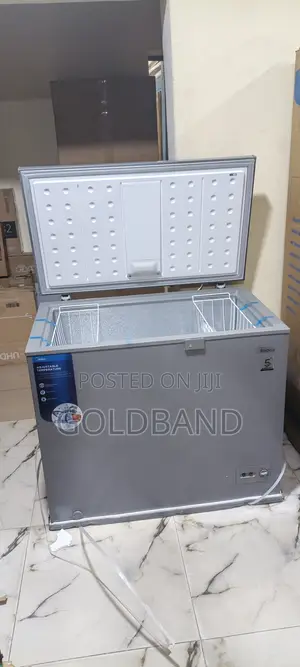 Midea 250l Commercial Chest Freezer