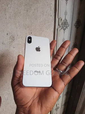 Apple iPhone X 64 GB White
