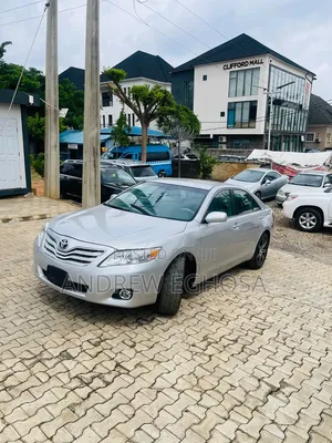 Toyota Camry 2011 Silver