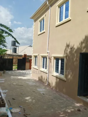 2bdrm Apartment in Akilapa Estate, Idishin for rent