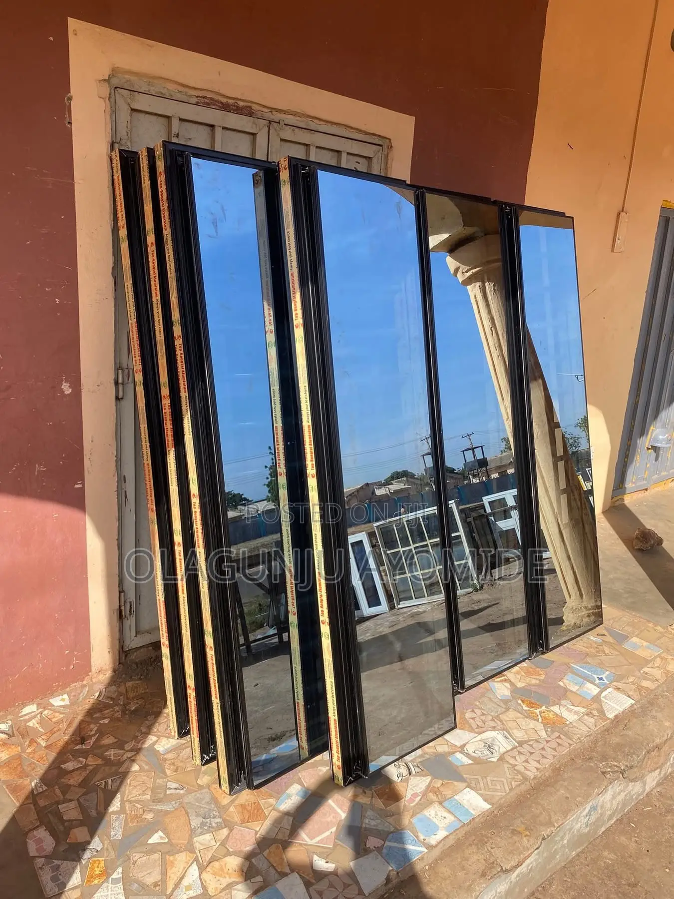 Transom Aluminium Window With Burglary