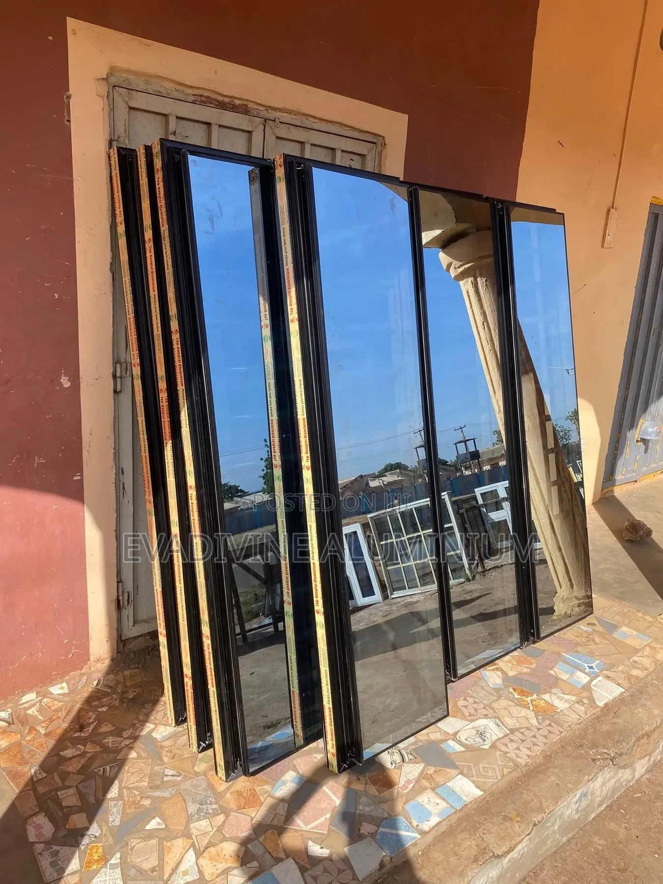 Transom Aluminium Window With Burglary