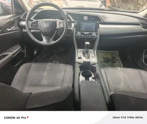 Honda Civic 2018 Gray
