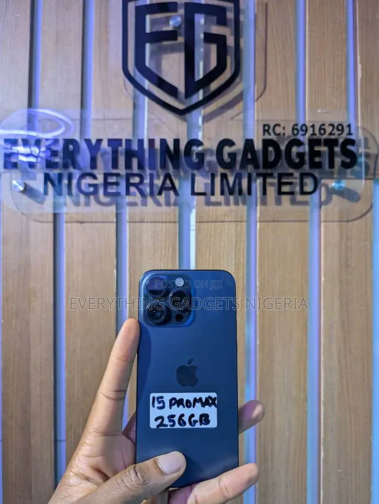 Apple iPhone 15 Pro Max 256 GB Black