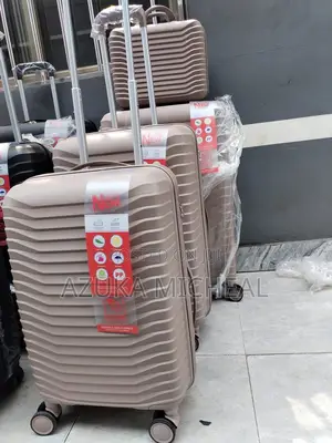 Sets of Luxury Unbreakable Boxes.