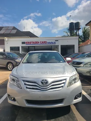Toyota Camry 2011 Silver