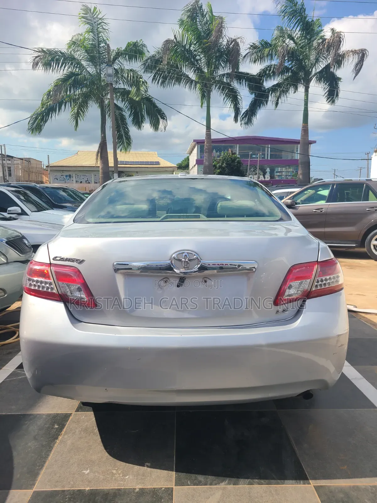 Toyota Camry 2011 Silver