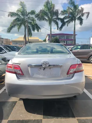 Toyota Camry 2011 Silver