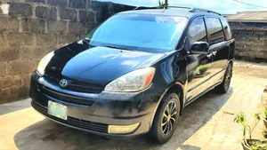Toyota Sienna 2005 Black