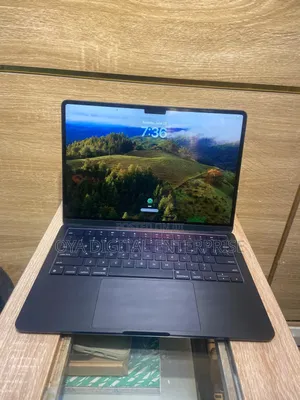 Laptop Apple MacBook Air 2022 M2 8GB Apple M2 SSD 256GB