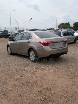 Toyota Corolla 2015 Gray