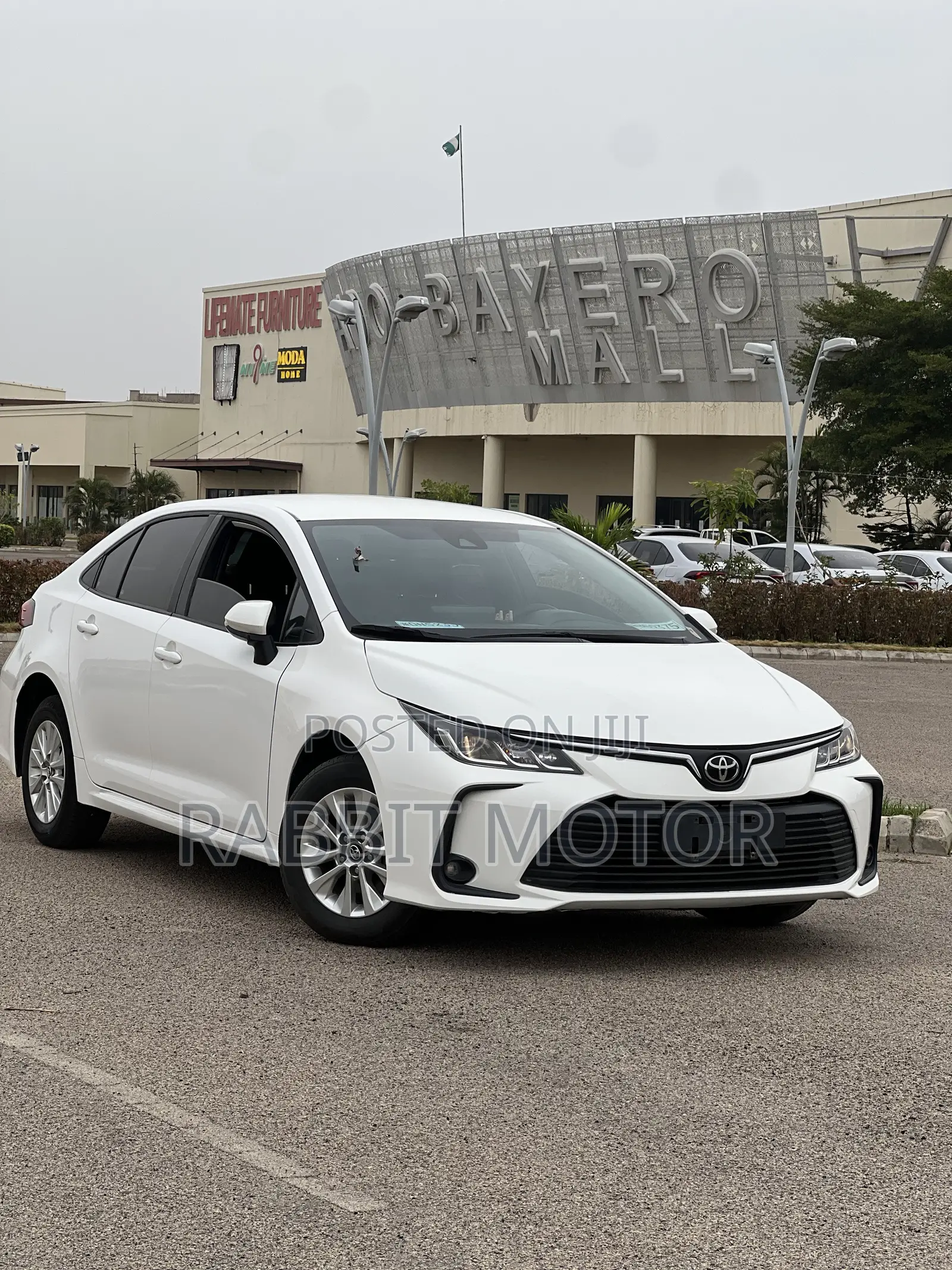 Toyota Corolla L 2022 White