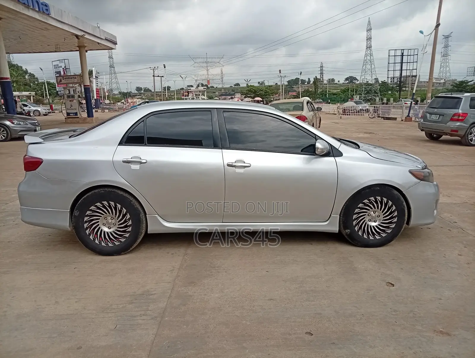 Toyota Corolla 2011 Silver