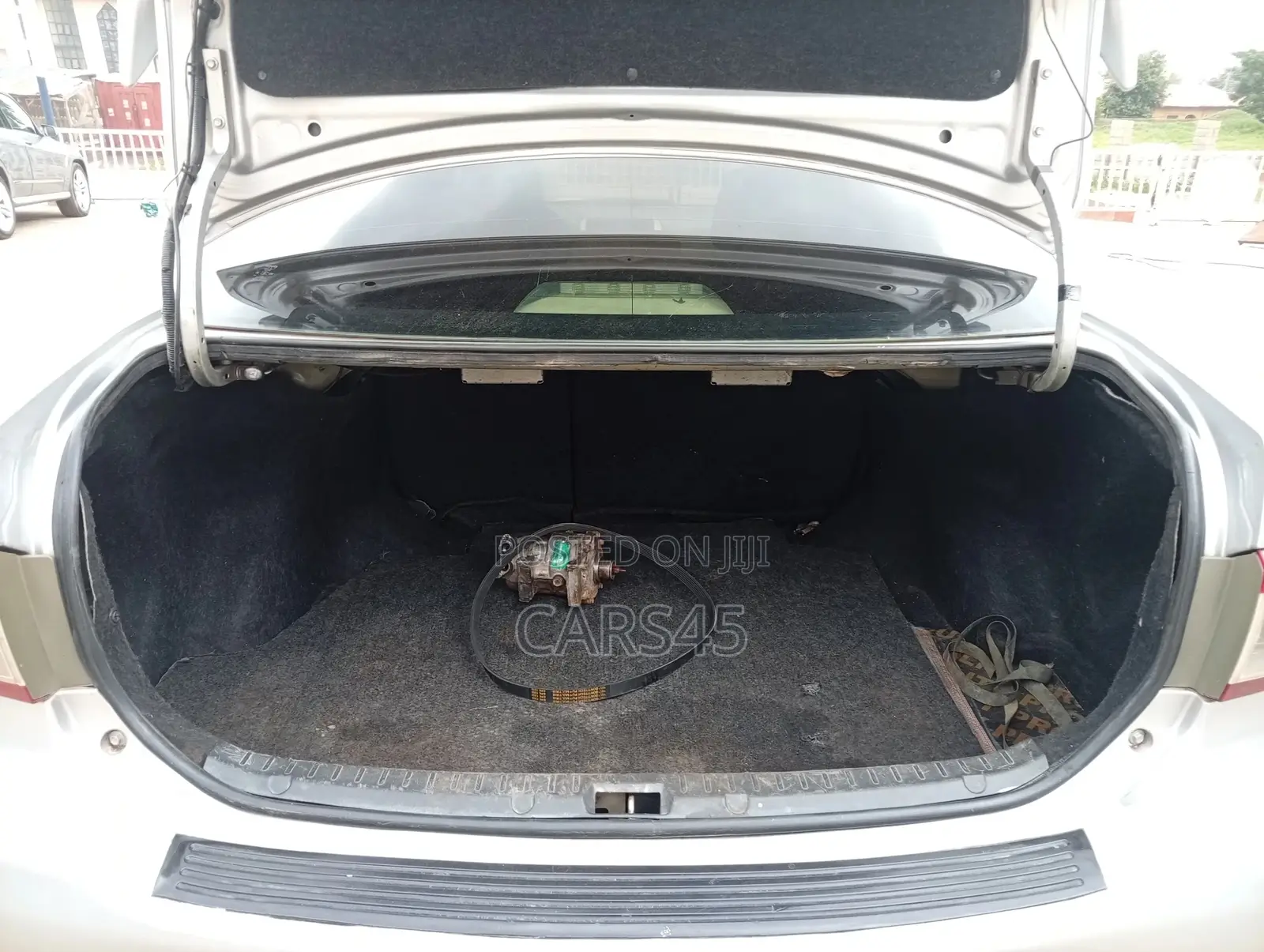 Toyota Corolla 2011 Silver