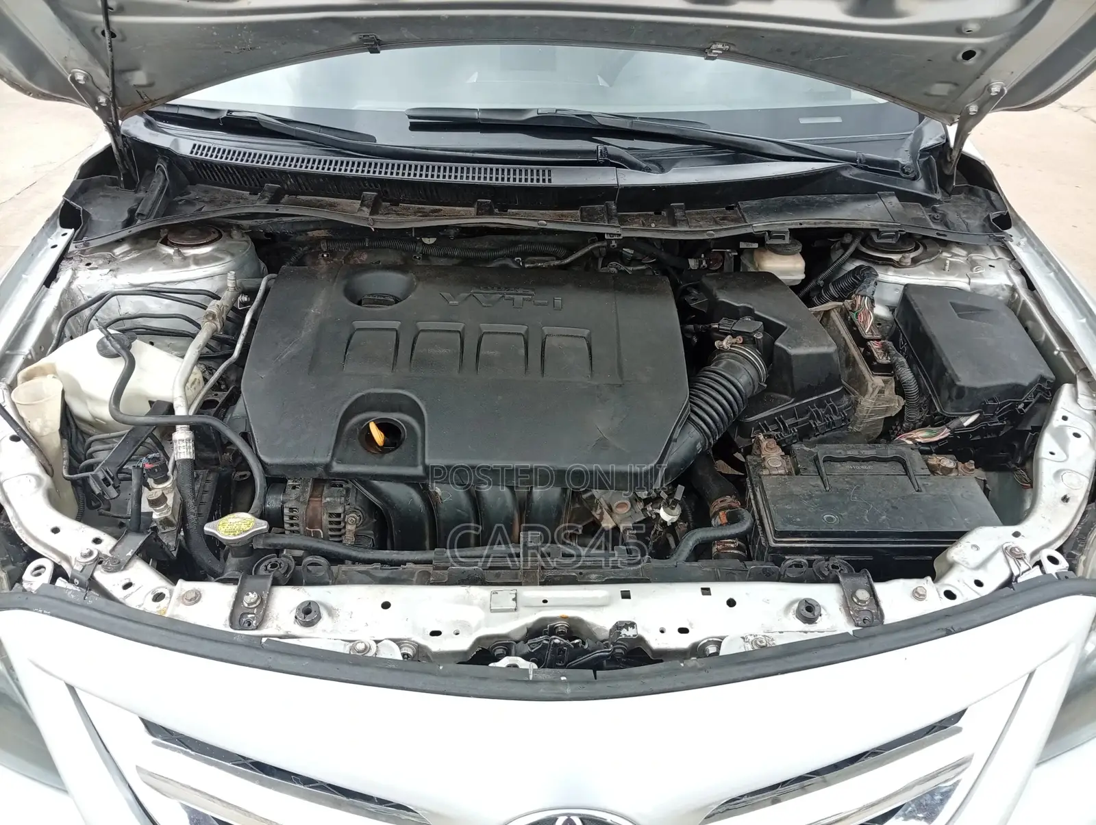 Toyota Corolla 2011 Silver