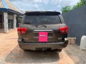 Toyota Sequoia 2008 Gray