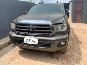 Toyota Sequoia 2008 Gray