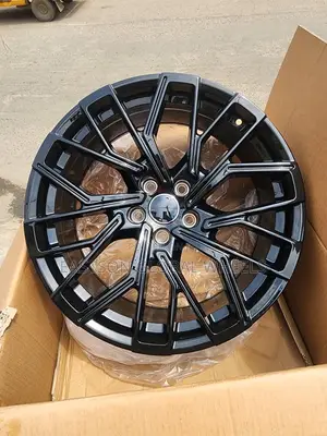 19 Inch Alloy Rim All Black Going for Mercedes Benz, Toyota and Lexus