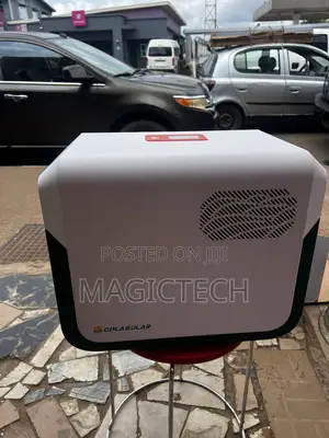Cola 3.6kwh With 1200w Power Station