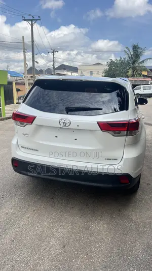 Toyota Highlander Limited 4x4 V6 (3.5L 6cyl 8A) 2017 White
