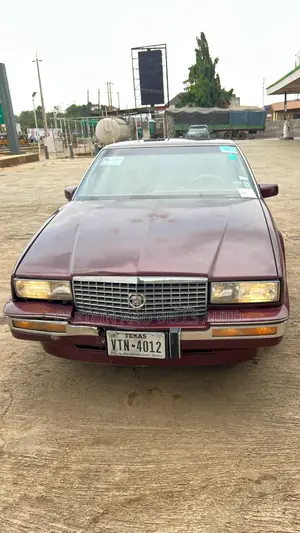 Cadillac Deville 1989 Burgundy