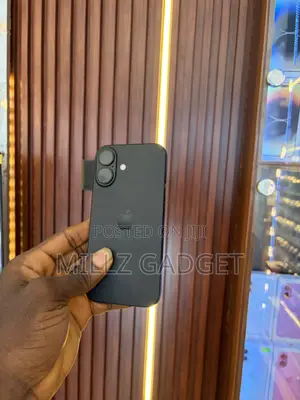 Apple iPhone 16 128 GB Black