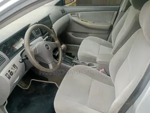 Toyota Corolla 2005 Silver