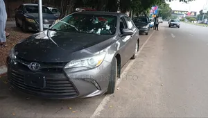 Toyota Camry 2016 Gray
