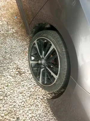 Toyota Camry 2018 Gray