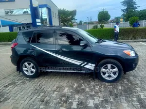 Toyota RAV4 2012 Gray
