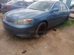 Toyota Camry 2004 Blue
