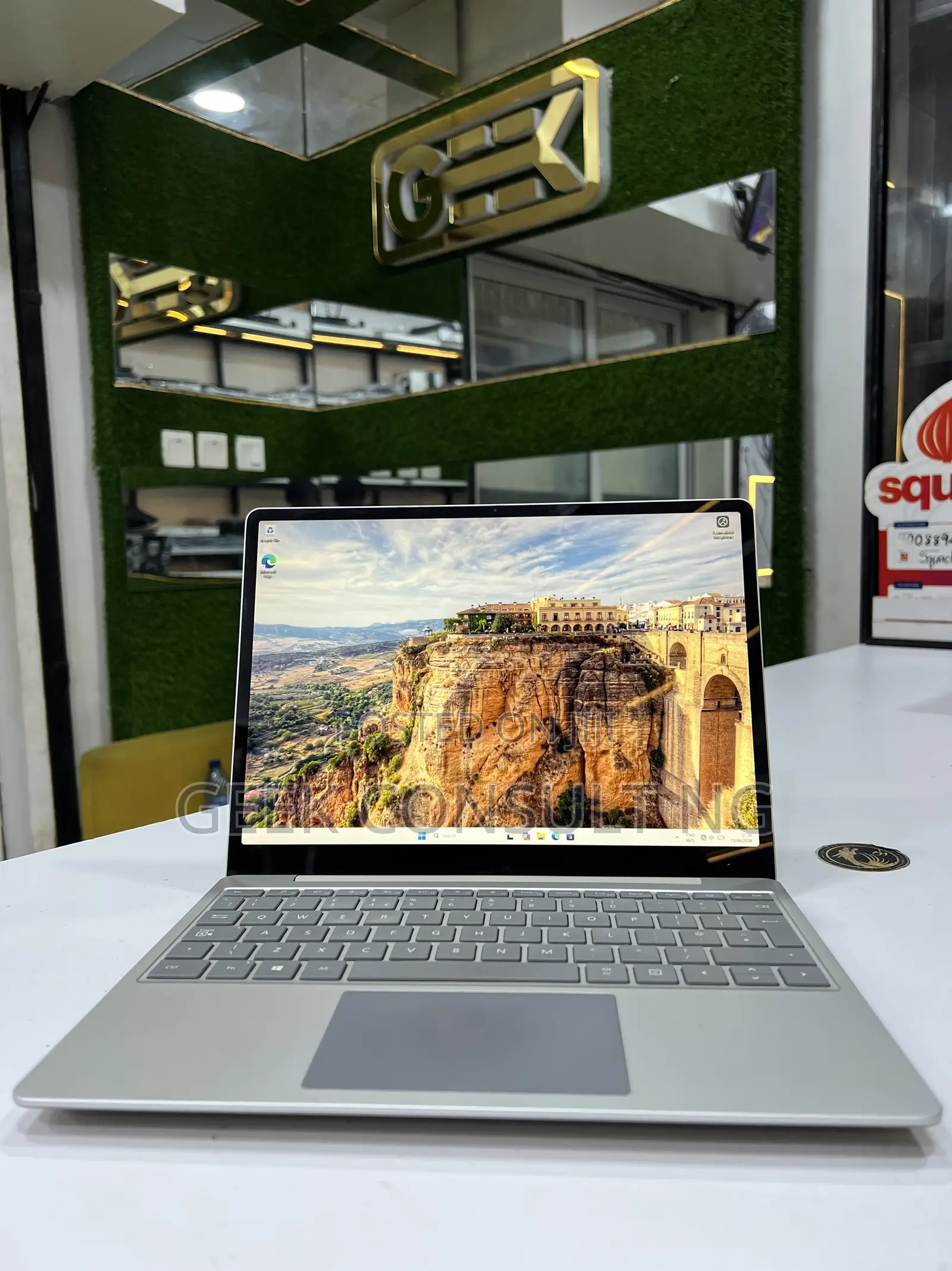 Laptop Microsoft Surface Go 16GB Intel Core i5 SSD 256GB