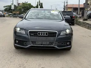 Audi A4 2.0T Premium Quattro 2010 Gray