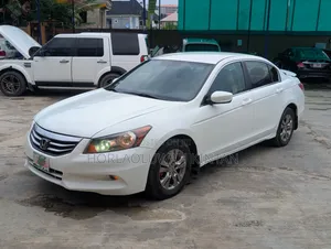 Honda Accord 2011 White