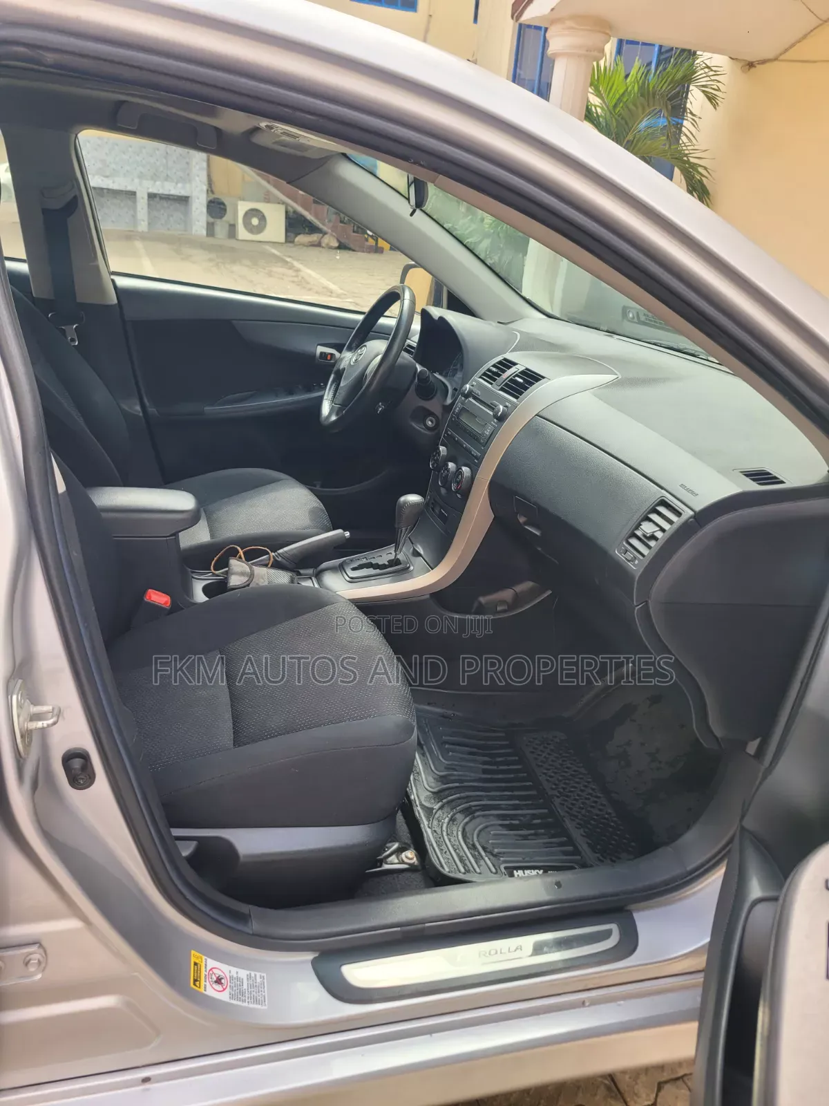 Toyota Corolla 2010 Silver