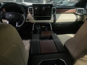 Toyota Tundra 2023 Black