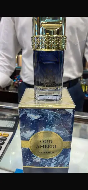 Oud Ameri Perfume by Surrati