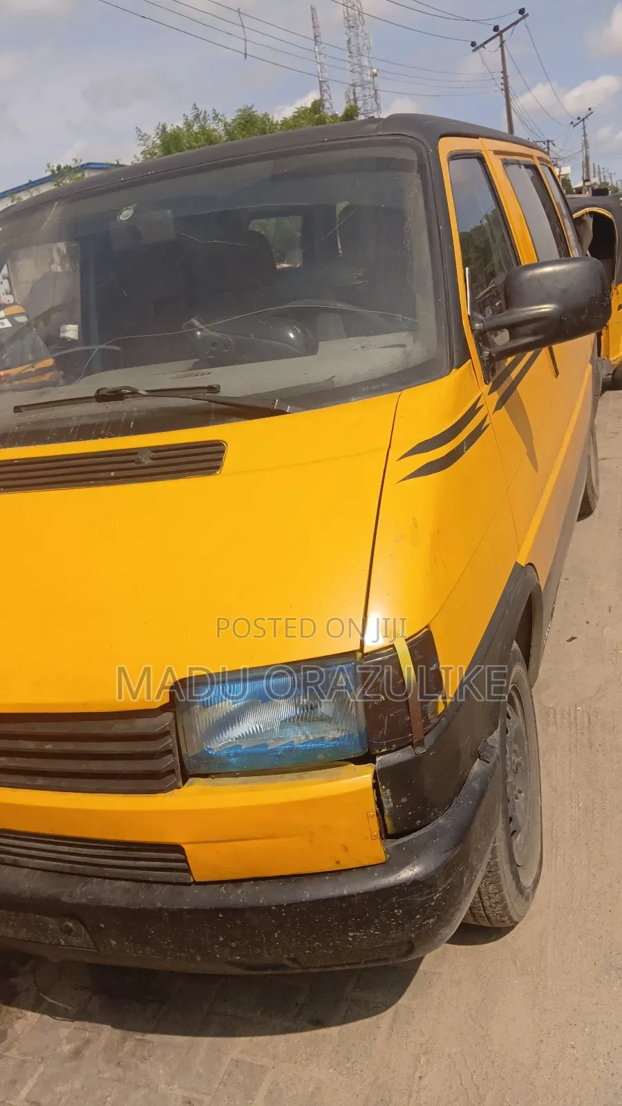 Volkswagen Transporter 2005 Yellow