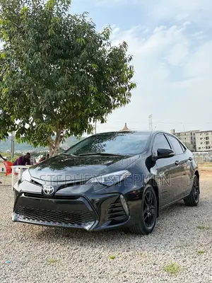 Toyota Corolla 2015 Black
