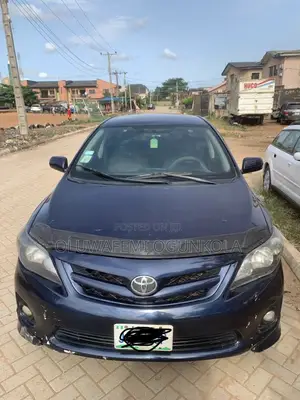 Toyota Corolla 2012 Blue