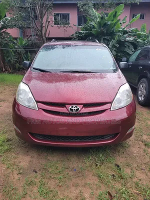 Toyota Sienna 2009 Burgundy