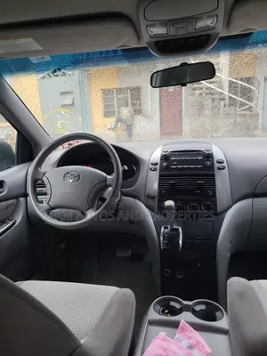 Toyota Sienna 2009 Burgundy