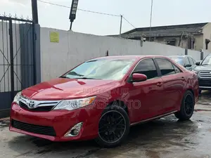 Toyota Camry XLE V6 4dr Sedan (3.5L 6cyl 6A) 2013 Red