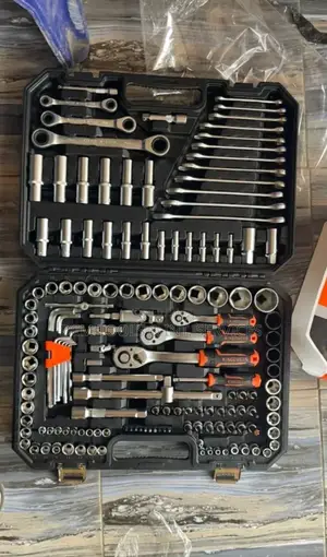 151 PCS Socket and Bit Wrench Kit
